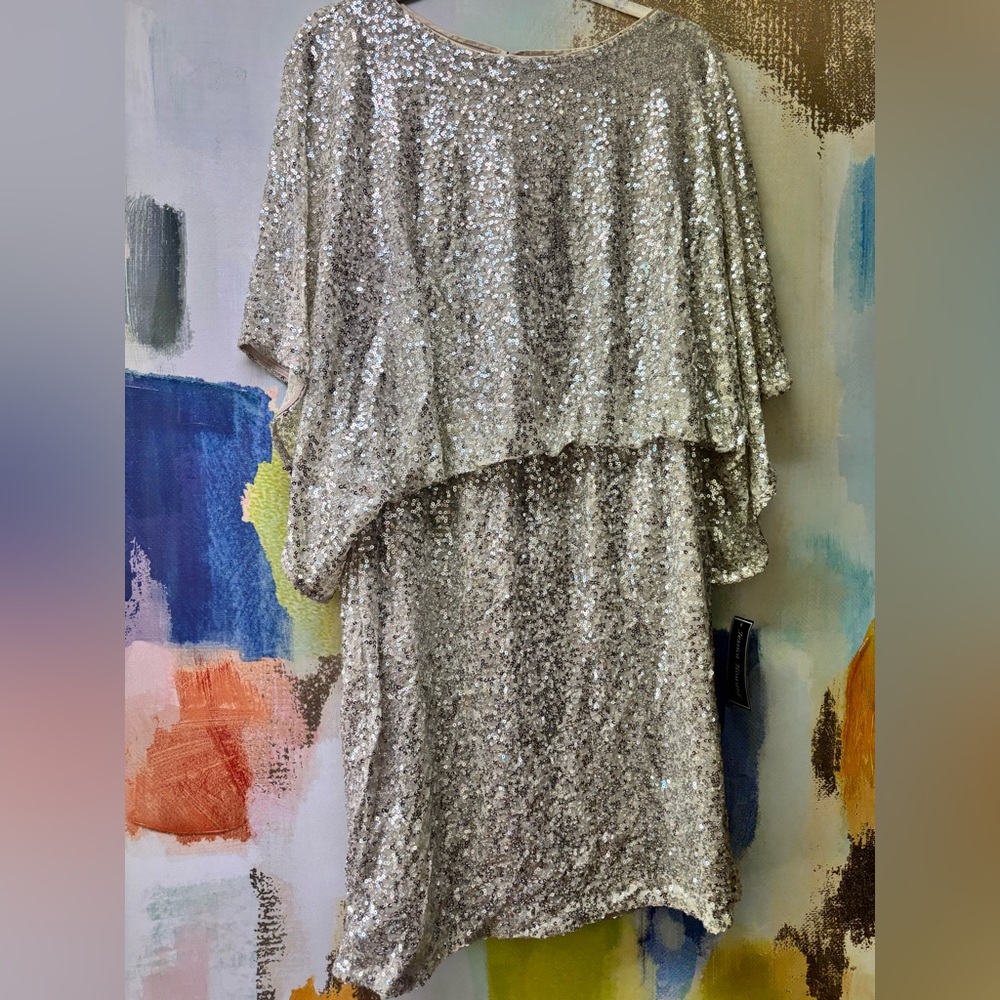 🔥NWT. Jessica Howard Silver Sequin Dress